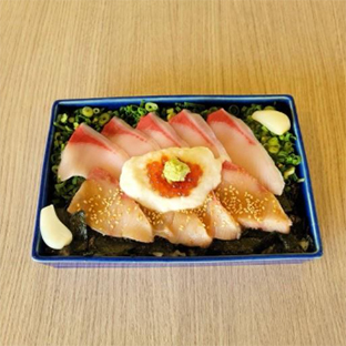 知ったかブリ飯～ぶり刺身・ごまダレ・ねばりっこ・いくら～